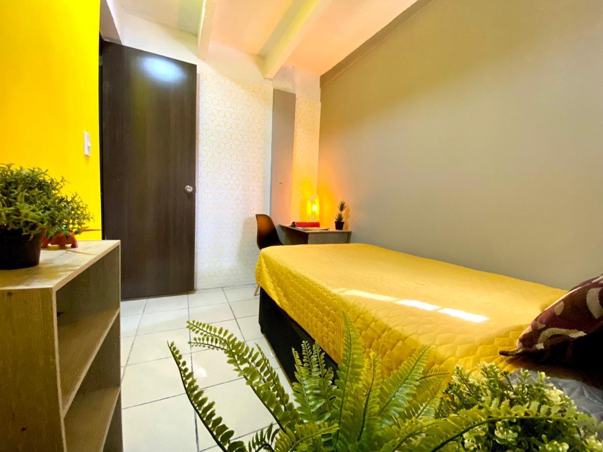 Roomies Hostel - Santa Maria La Ribera Мехіко Екстер'єр фото