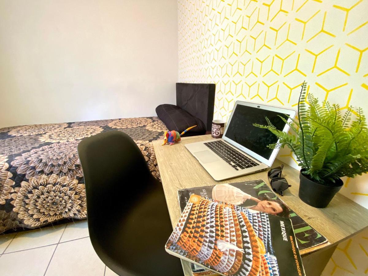 Roomies Hostel - Santa Maria La Ribera Мехіко Екстер'єр фото